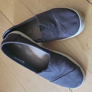 Toms womens slip on